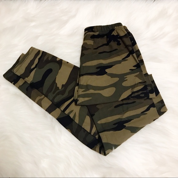 Twilight Gypsy Collective Pants - camo leggings one size fits most