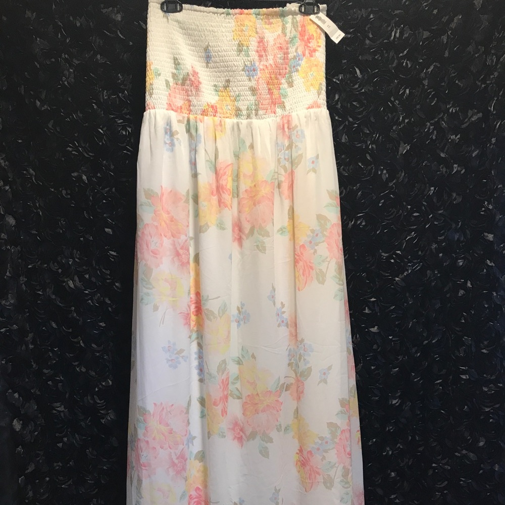 Beautiful maxi dress ❤️