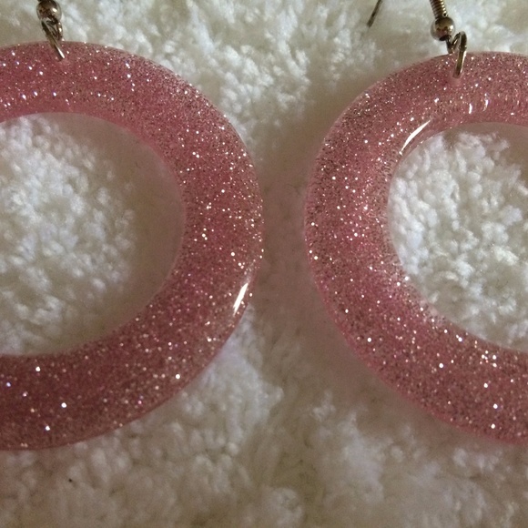 ✨NEW✨ 80s Style Pink Glitter Hoop Earrings - Picture 2 of 2
