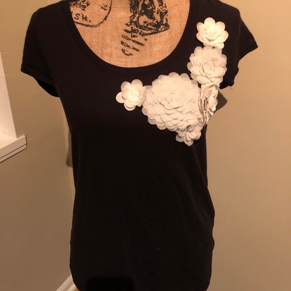 LOFT Floral T-shirt - Picture 1 of 3