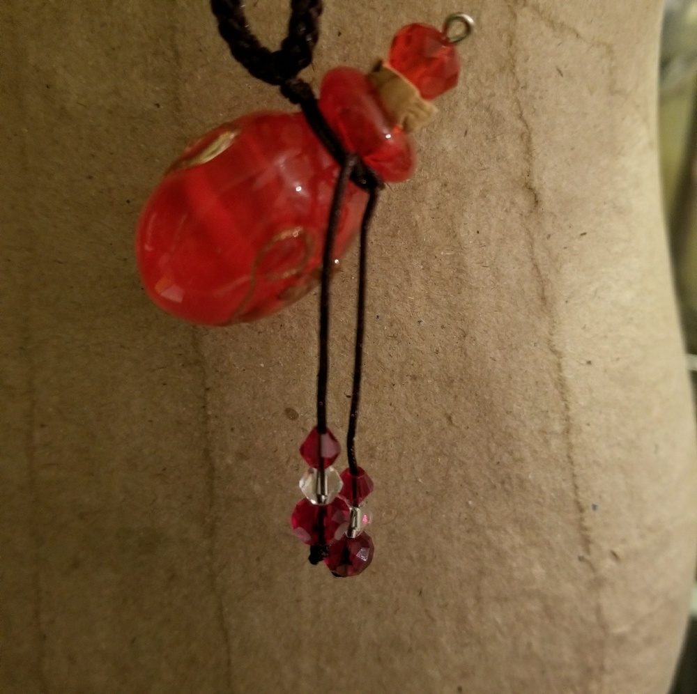 Necklace - Picture 2 of 4