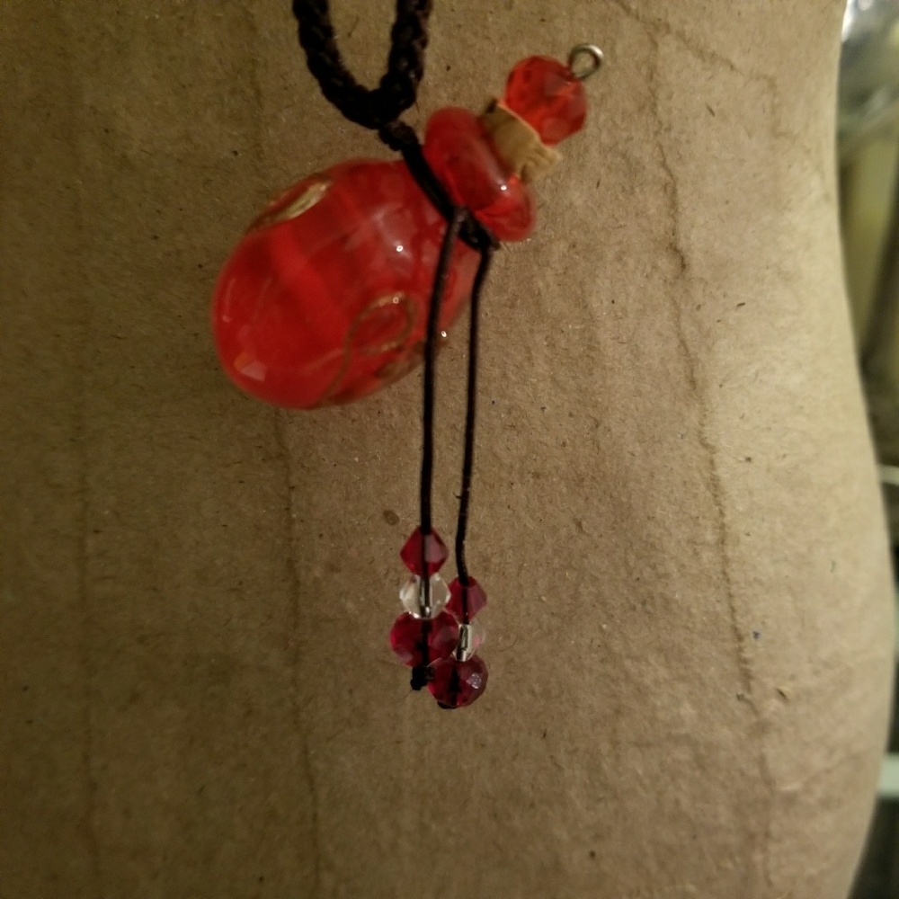 Necklace - Picture 4 of 4