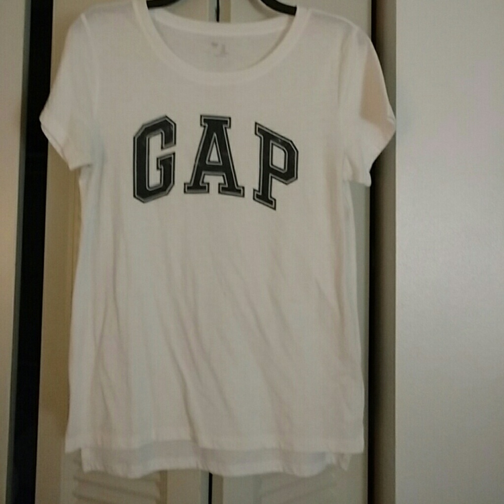 🌿Gap Shirt