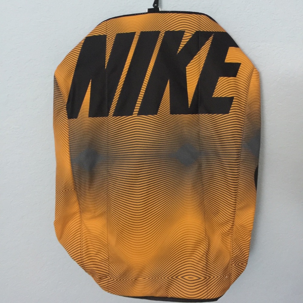 NIKE DUFFLE BAG/ BACKPACK