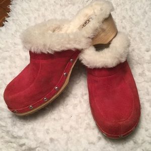 Ugg clogs