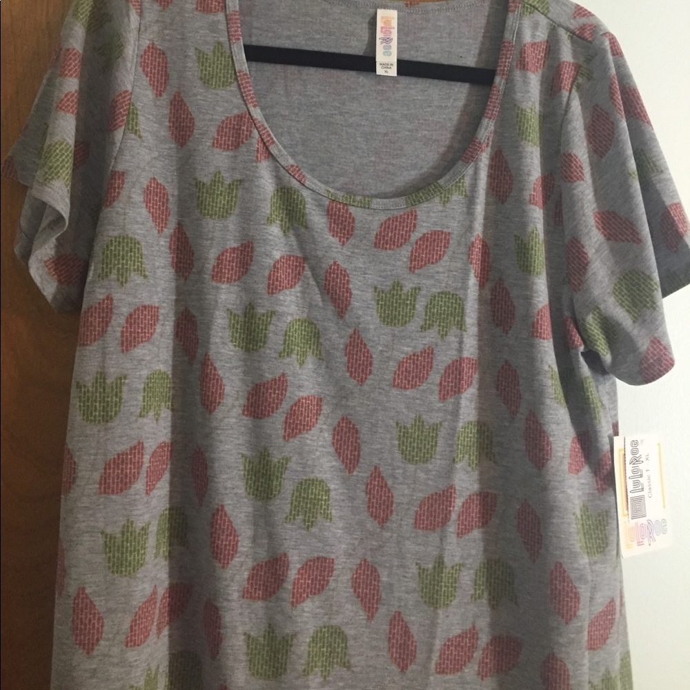 New! Lularoe  classic T