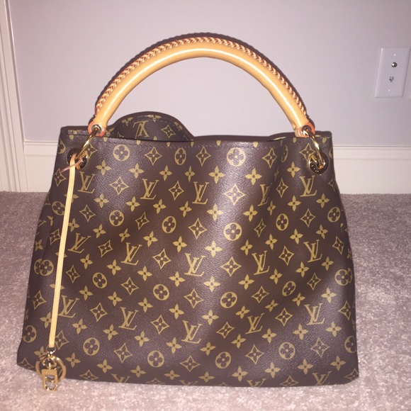 louis vuitton boho bag