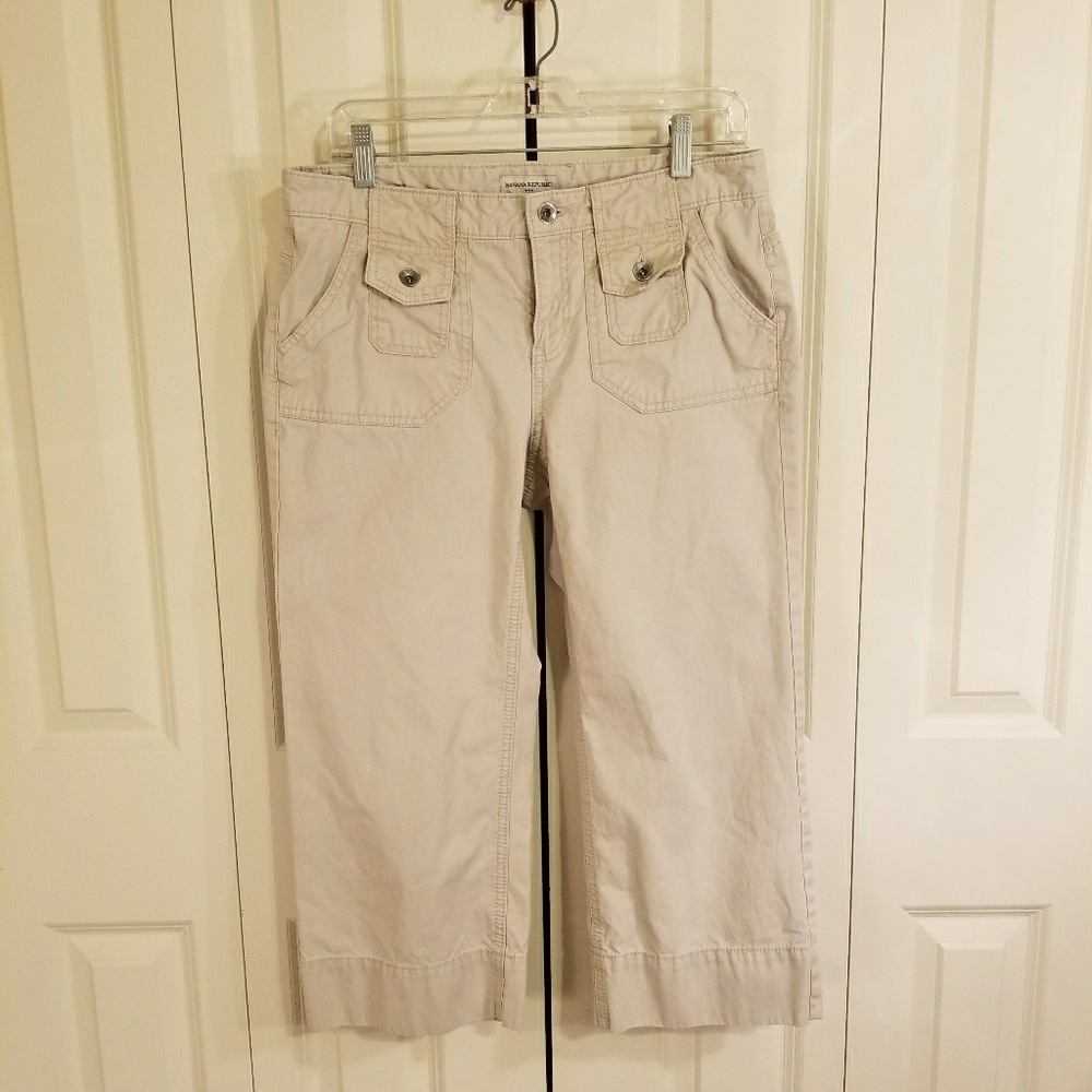 Banana Republic Cotton Capri Pants Khaki Size 8