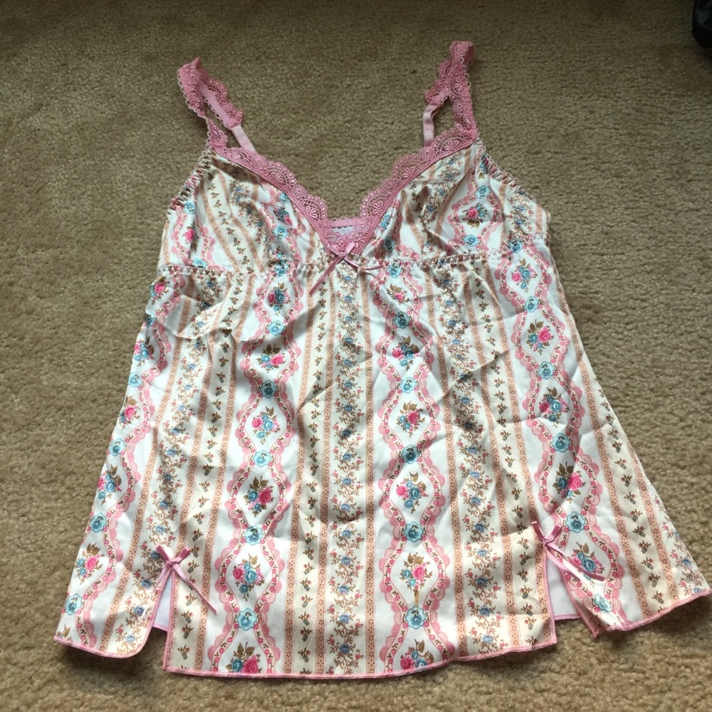 Intimate sleepwear