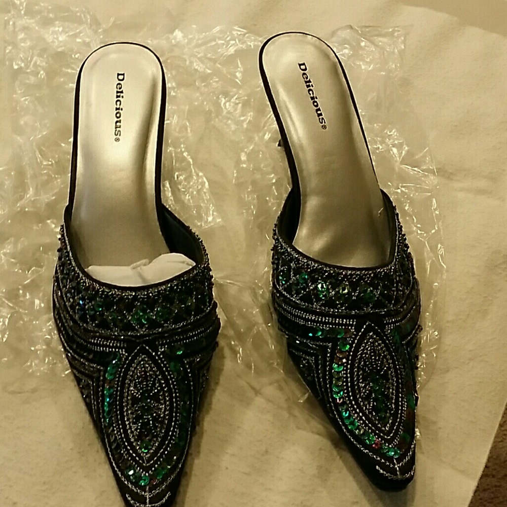 Shoes with bling