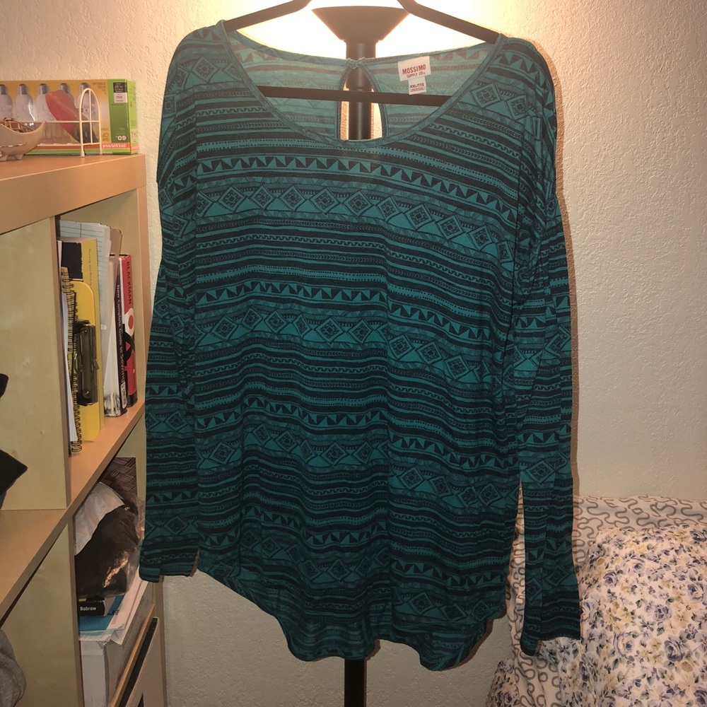 Mossimo Teal tribal print shirt
