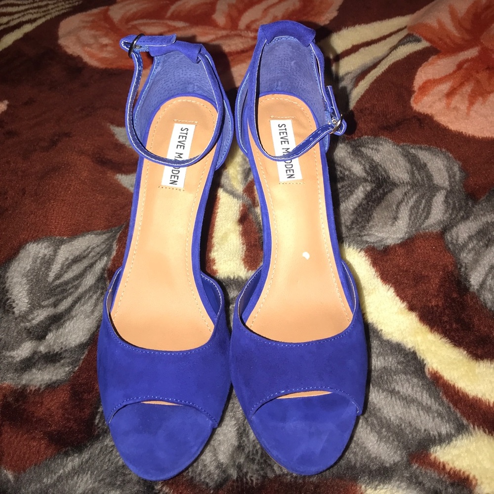 Steve Madden Yevone Ankle Strap Platform Sandal