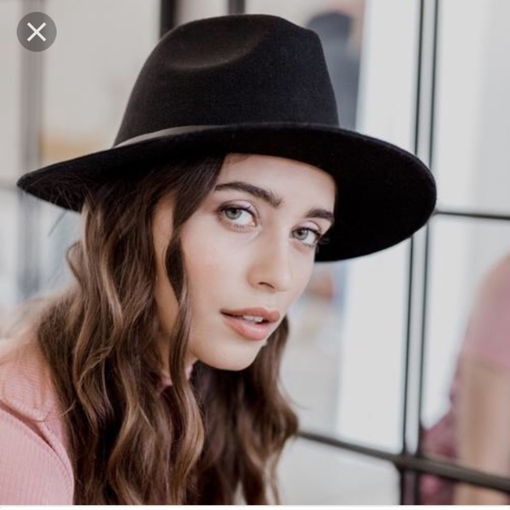 Summer & Rose Black Felt Hat. Brand new!