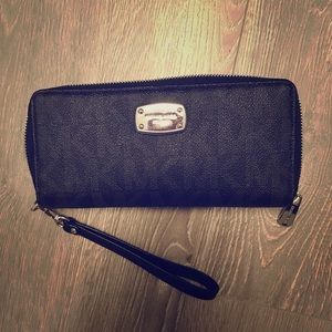 MK wallet