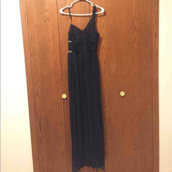 Jeweled one shoulder gown - Picture 7 of 7