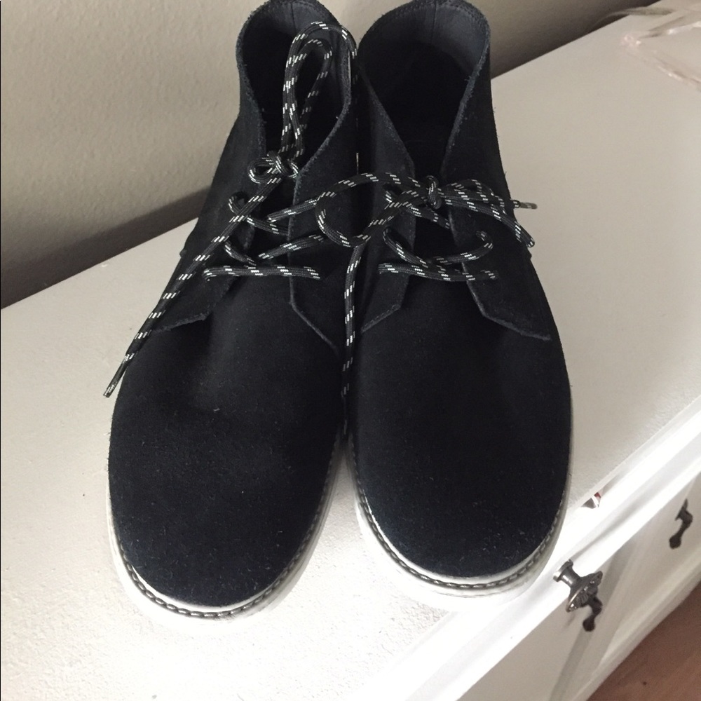 Volcom men's black suede chukka boot sz 11