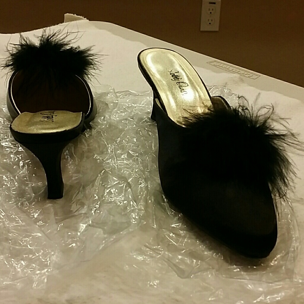 Fancy Shoes - Picture 2 of 4