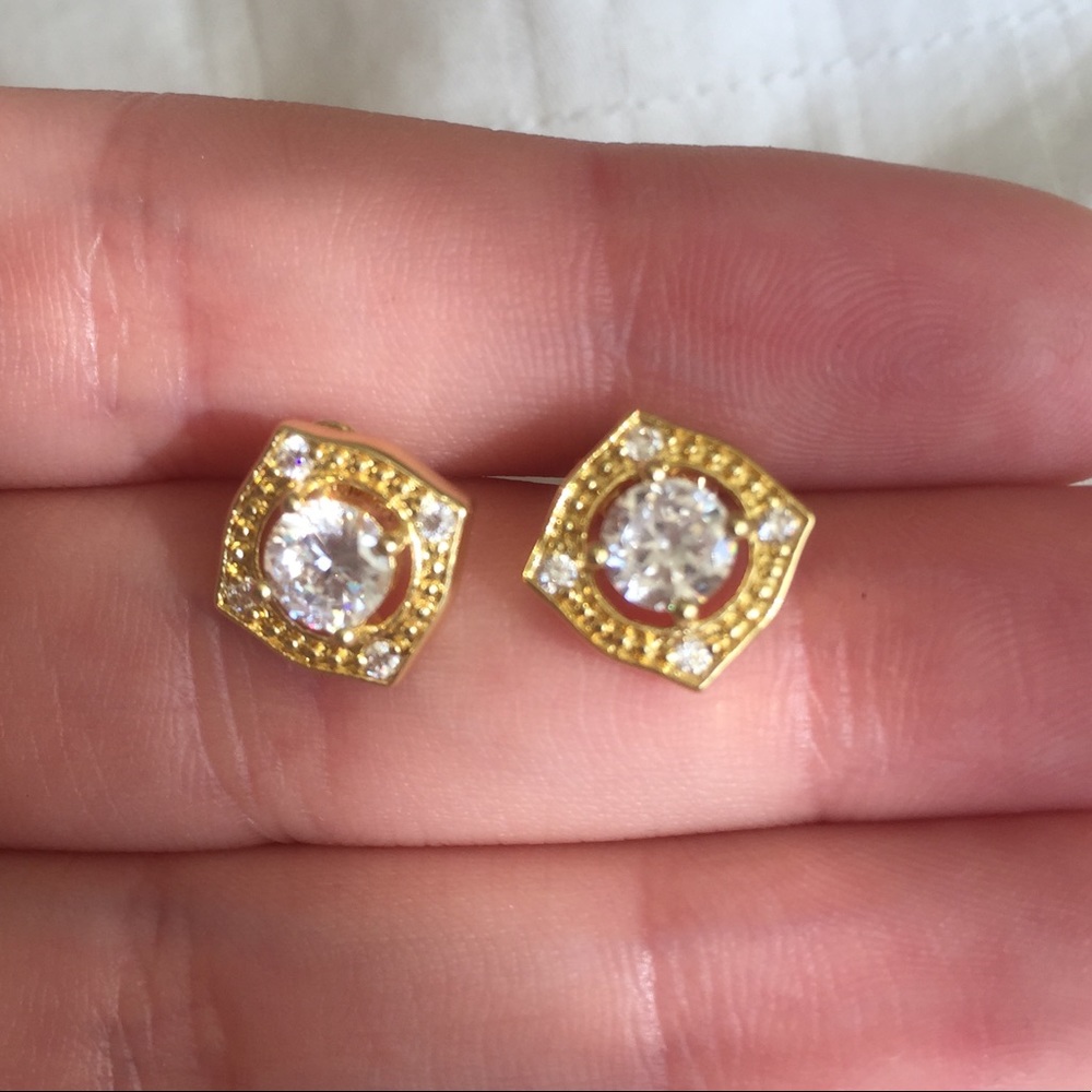 francesca's earrings - Picture 2 of 2