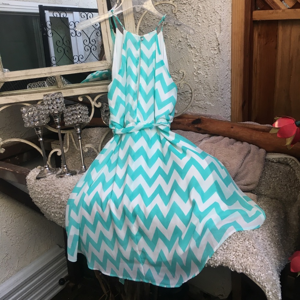 Turquoise & White Chevron Print Dress