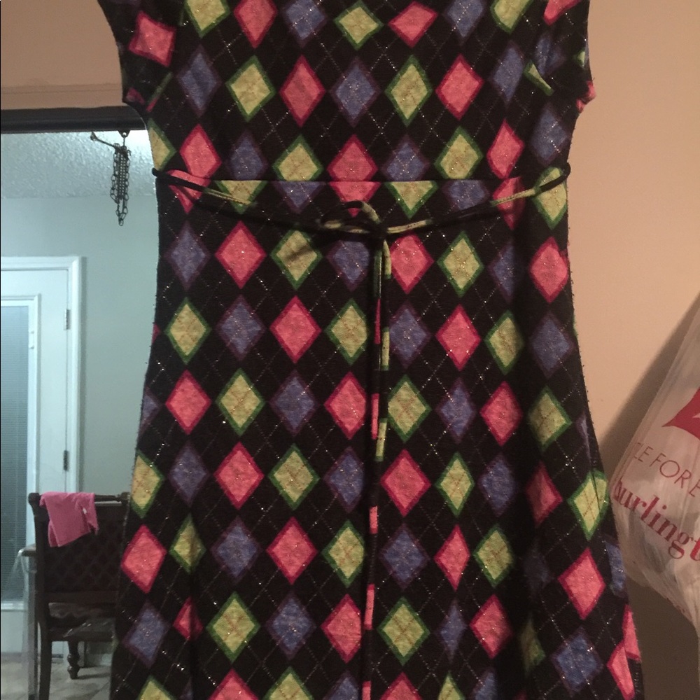 Dress - Picture 3 of 4