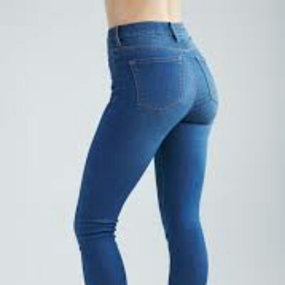 Skinny jeans