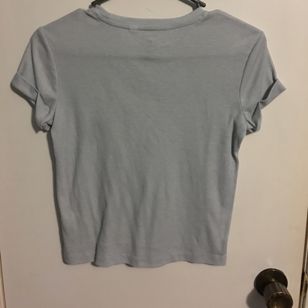 Crop top - Picture 2 of 3