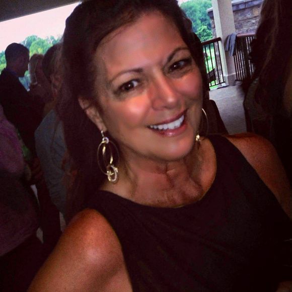 Meet your Posher, Sue - Picture 1 of 1