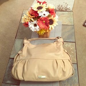 🍁🍂 NWOT - STEVEN MADDEN SHOULDER BAG 🍁🍂