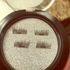 Magnetic lashes