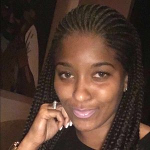 Meet your Posher, Candice