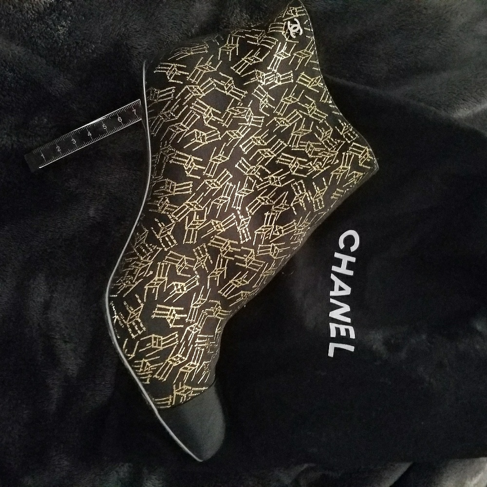 Chanel booties - Picture 2 of 5