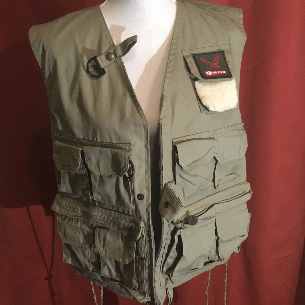 Garcia camping fishing photography vest pockets 🍄