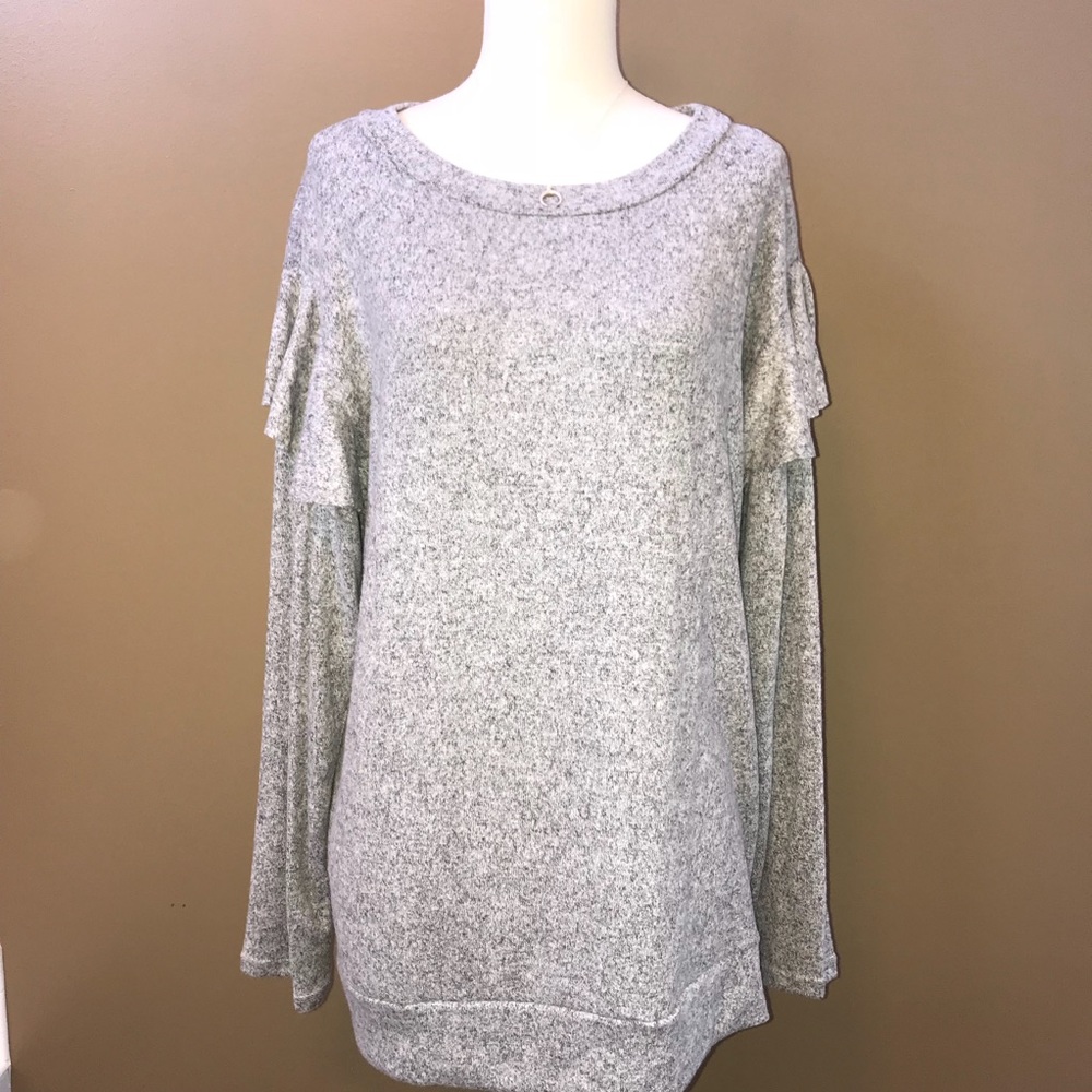 Last 1! 🌟Softest Ruffle Sleeve Jersey Top - Picture 2 of 3