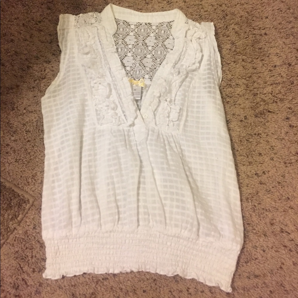 White linen top