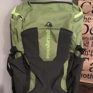 Patagonia Petrolia 28L Backpack