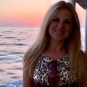 Meet your Posher, Cristina