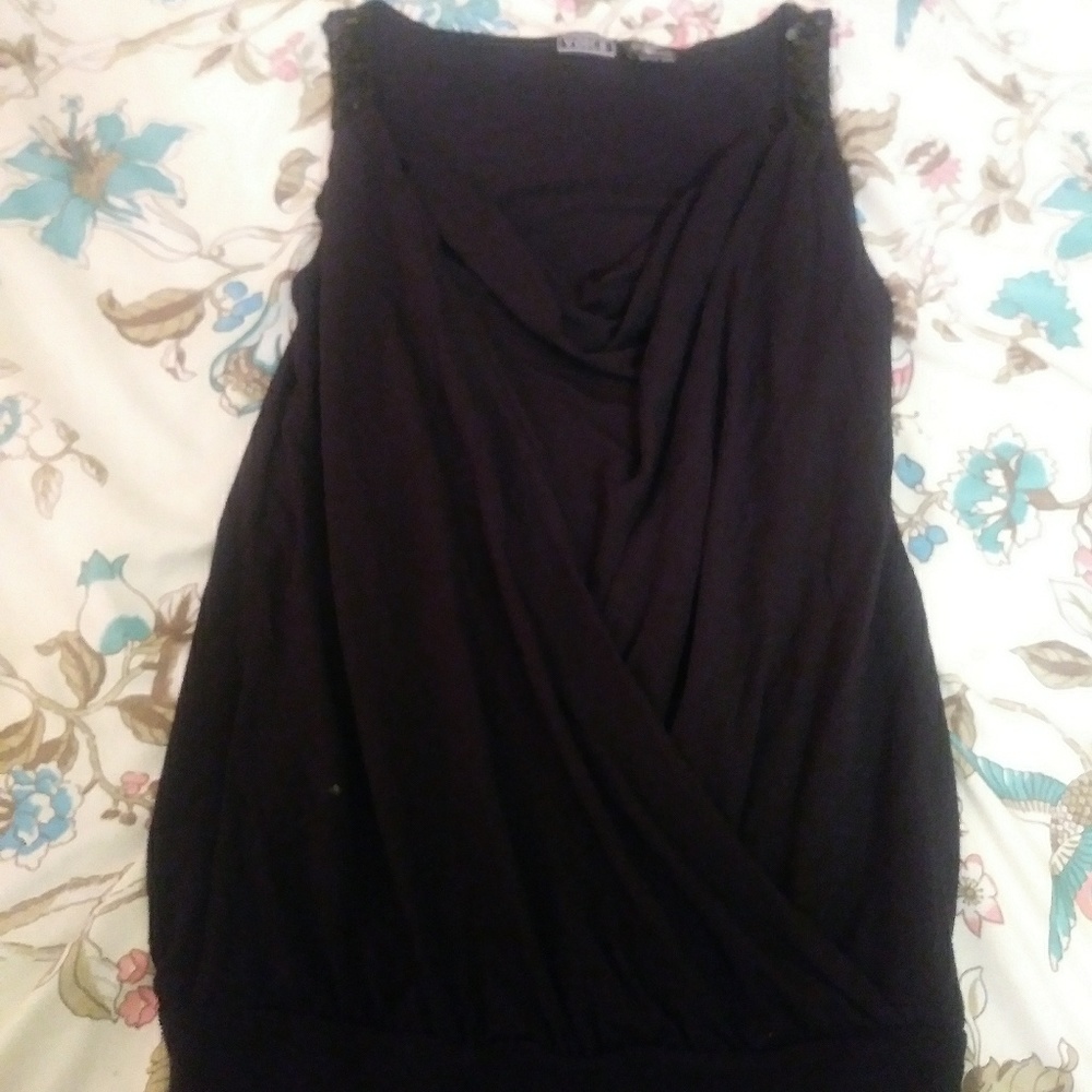 Blk tank top