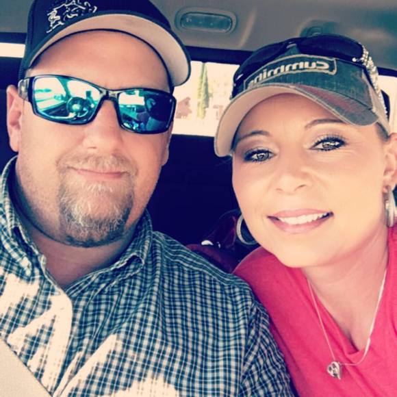 Meet your Posher, Julie - Picture 1 of 1