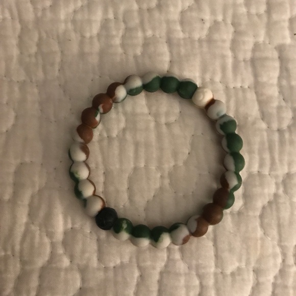 💕Lokai Camo Bracelet 💕 - Picture 2 of 6