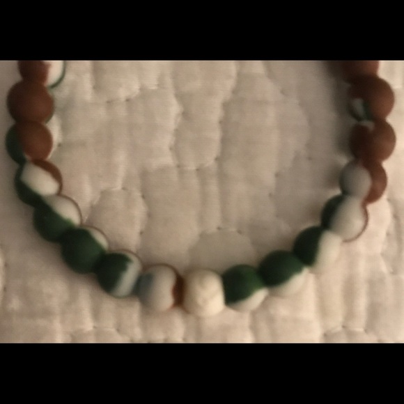 💕Lokai Camo Bracelet 💕 - Picture 6 of 6