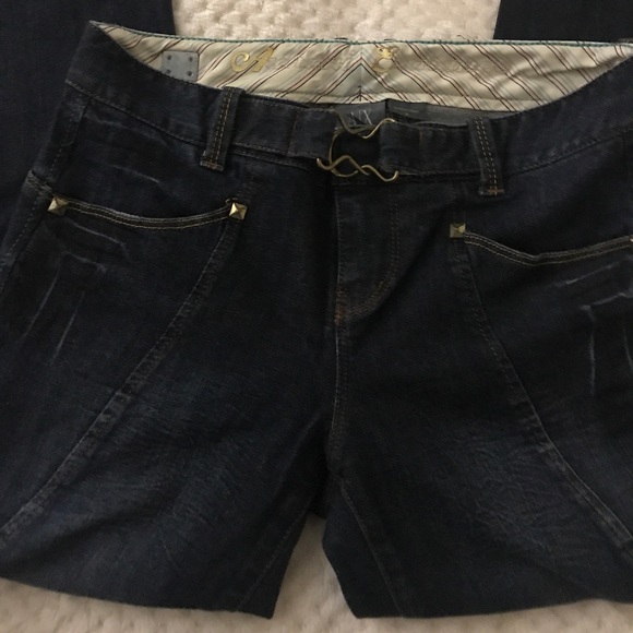 Pants - Picture 5 of 6