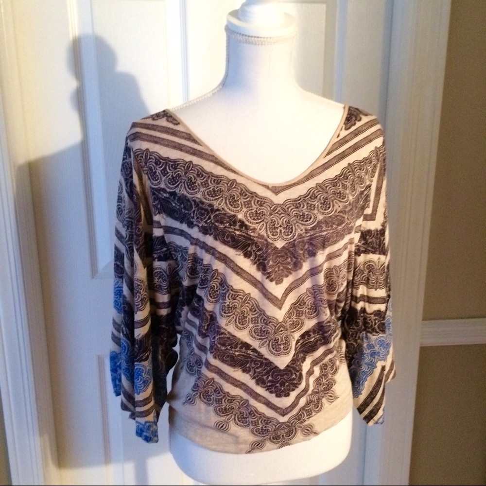 "Language" Women's Casual Top