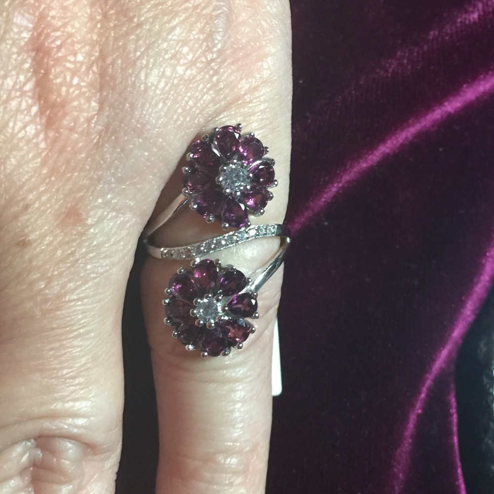 Pear Shaped Raspberry Rhodolite & White Zircon - Picture 7 of 8