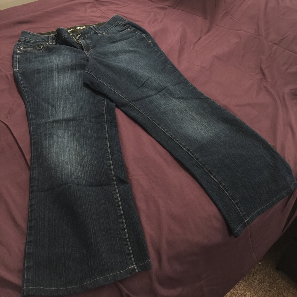 Boot cut jeans