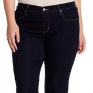 Levi’s Black Jeans Capris NWOT Size 12