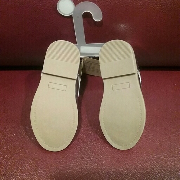 NWT Toddler 7  Silver Kiltie Shoe Final Price - Picture 2 of 2