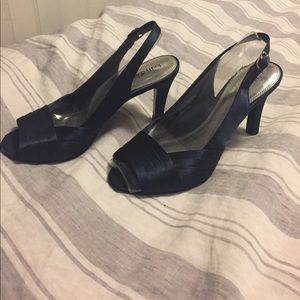 Kelly & Katie Navy Heels