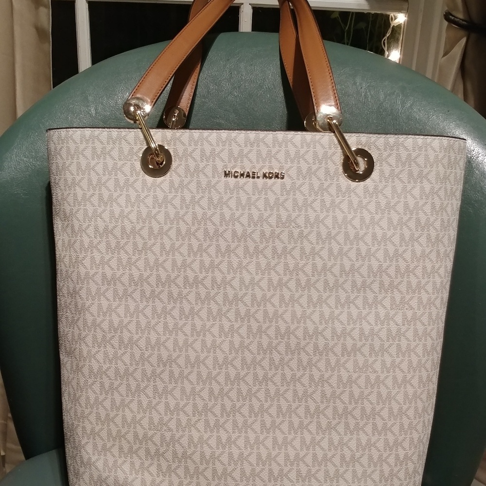 Michael Kors Raven vanilla tote