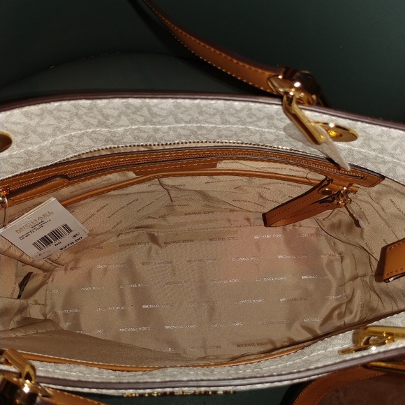 Michael Kors Raven vanilla tote - Picture 5 of 7
