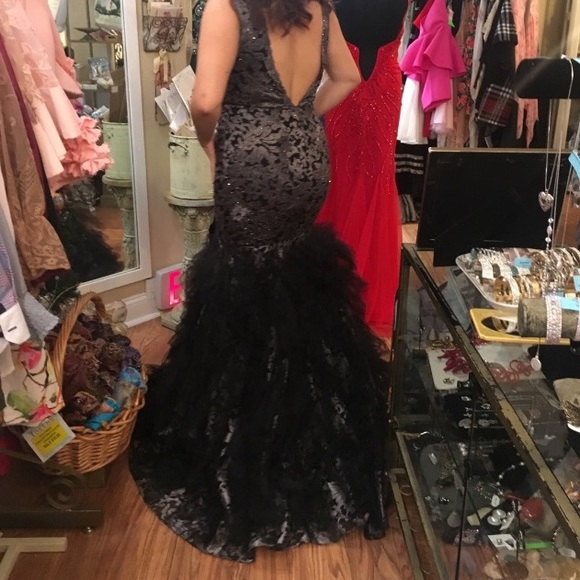 ONE OF A KIND PROM DRESS FROM FRANCE - Picture 8 of 8